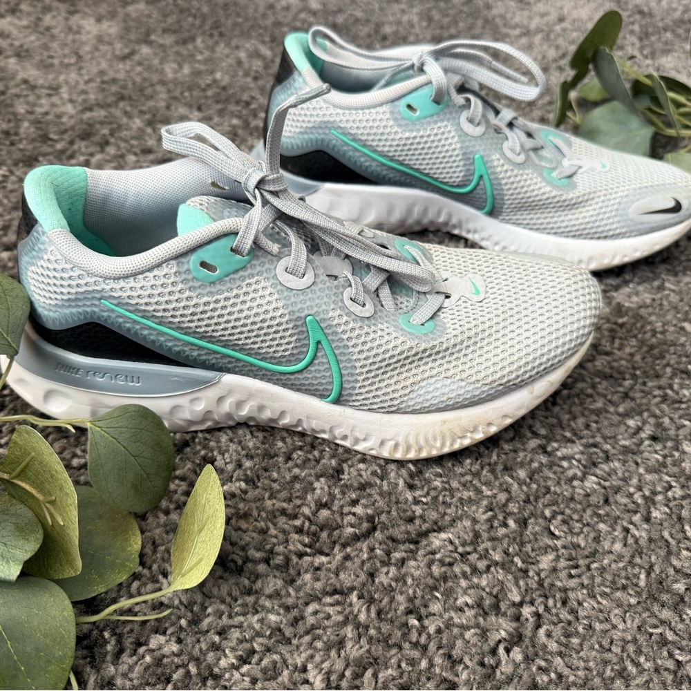Nike Women's Gray and Teal Running Shoes